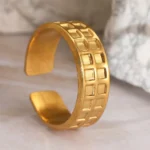 Anillo Geométrico Dorado